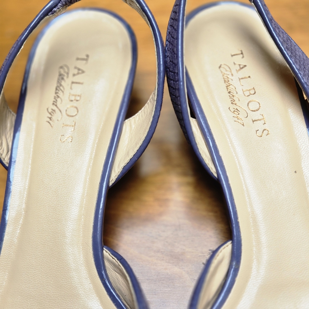 Talbot's leather sandles. Lilac. 9B - Picture 5 of 13